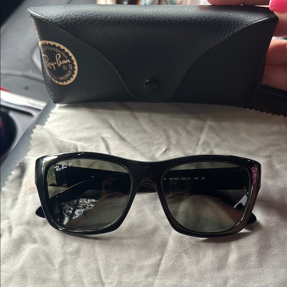 Ray-Ban Black Sunglasses